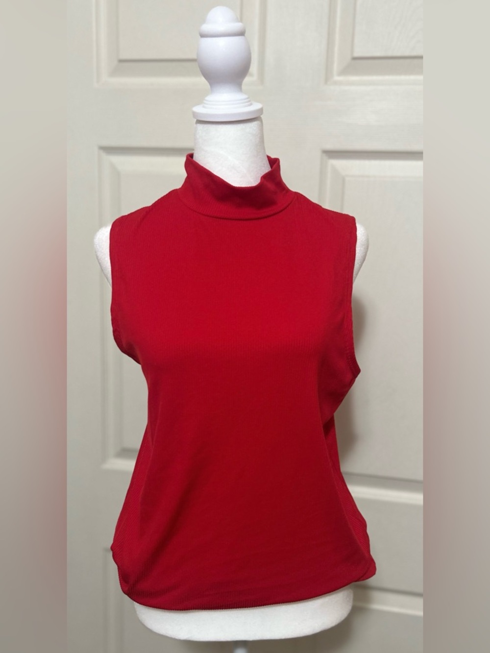 No Boundaries Sleeveless Mock Neck Tank - Bright Red